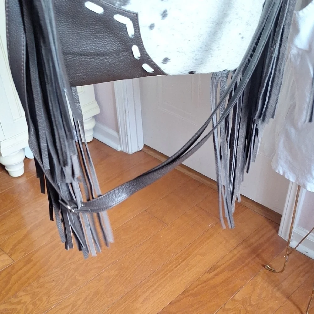 Classy COWGIRL Fringe Black and White Shoulder Bag